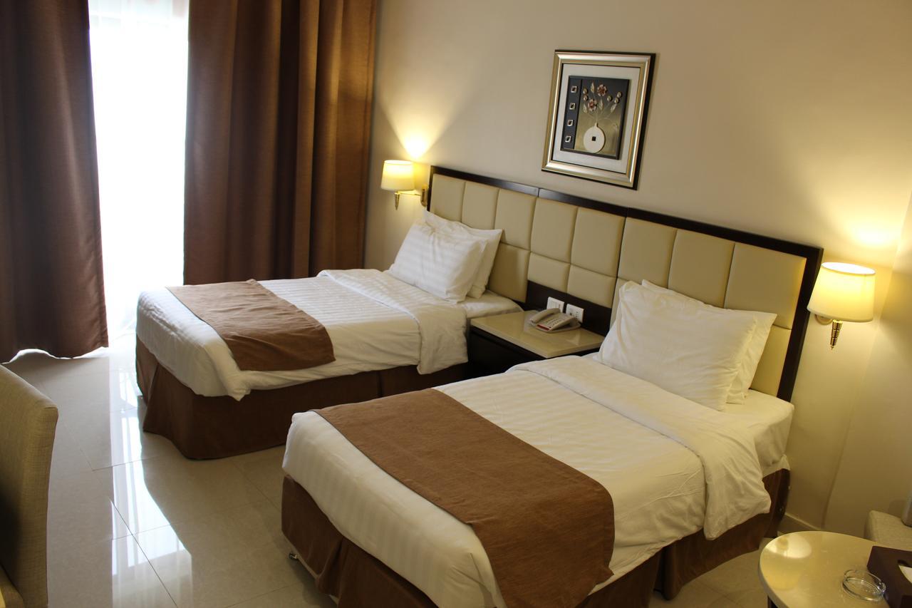 Grand East Hotel - Resort & Spa Dead Sea Sweimeh Extérieur photo