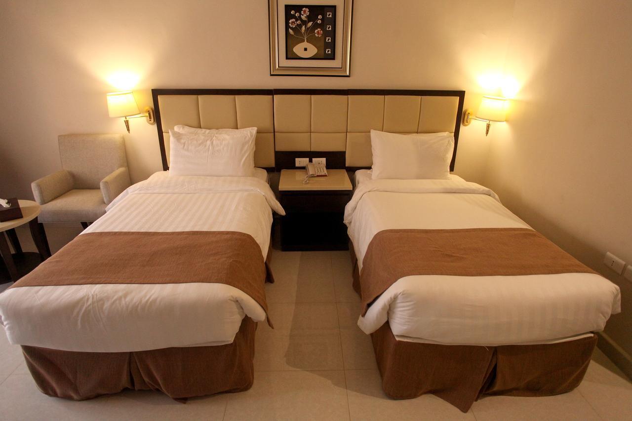 Grand East Hotel - Resort & Spa Dead Sea Sweimeh Extérieur photo